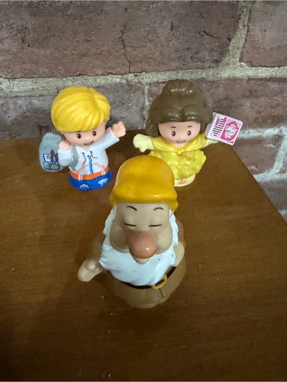 Fisher-Price Little People lot of 11-includes princess, nurse, doctor and more - Picture 4 of 4